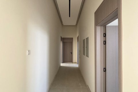 4 bedrooms Villa in Seih Al Uraibi, UAE No. 184129 13