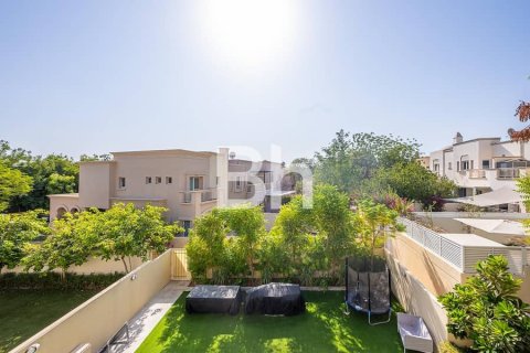 Townhouse de 3 dormitorios  No. 114212 10