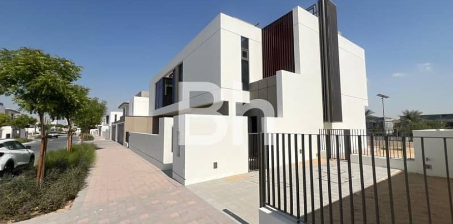 4 bedrooms Villa No. 114208