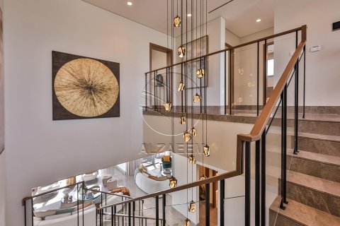 5 bedrooms Villa in Abu Dhabi, UAE No. 91514 16