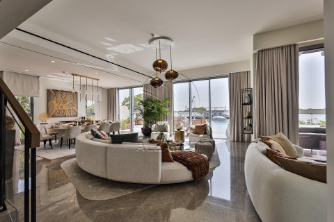 5 bedrooms Villa in Abu Dhabi, UAE No. 91514 21