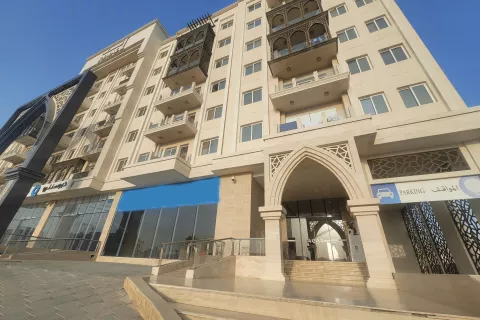 4 bedrooms Apartment in Muscat, Oman No. 106729 2