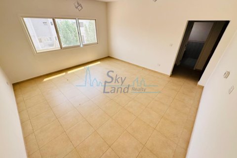 4 غرف نوم فيلا رقم 106732 17