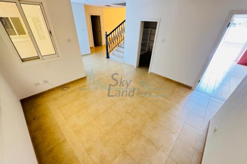 4 غرف نوم فيلا رقم 106732 26