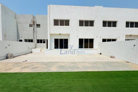 4 غرف نوم فيلا رقم 106732 12