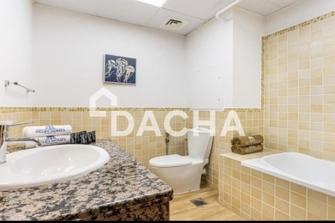 3 bedrooms Apartment in Shams, UAE No. 155632 4