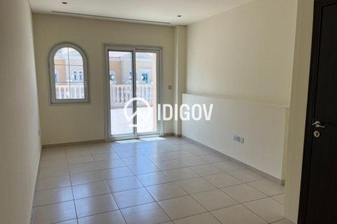 Villa de 3 dormitorios en District 12, UAE No. 184879 28