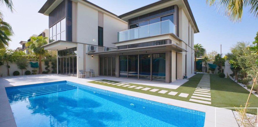 Вилла с 4 спальнями в Golf Place, ОАЭ №136434