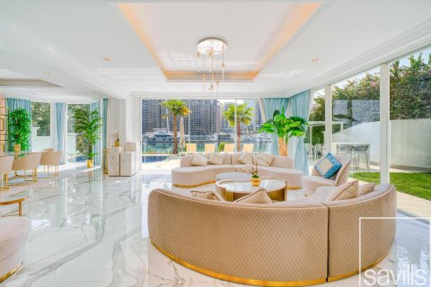 Вилла с 6 спальнями в Garden Homes, ОАЭ №136431 8