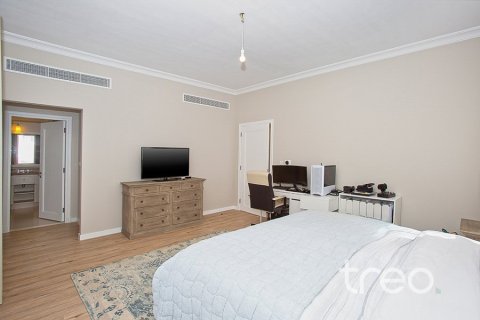 4 bedrooms Villa in Palma, UAE No. 199148 7