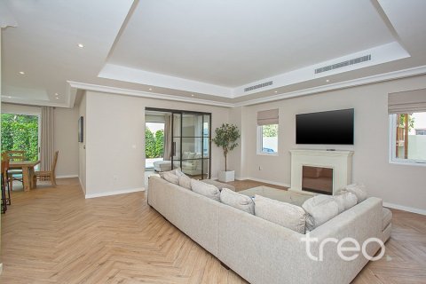 4 bedrooms Villa in Palma, UAE No. 199148 15