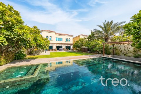 4 bedrooms Villa in Legacy, UAE No. 199150 19