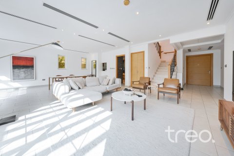 4 bedrooms Villa in Legacy, UAE No. 199150 29