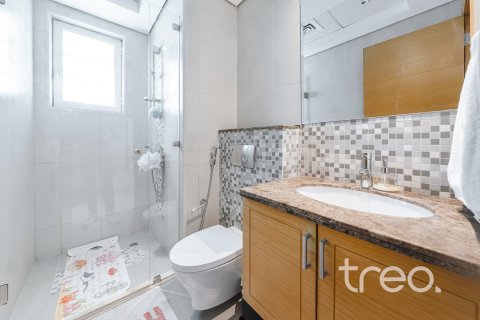 4 bedrooms Villa in Legacy, UAE No. 199150 10