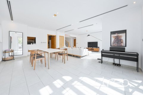 4 bedrooms Villa in Legacy, UAE No. 199150 26