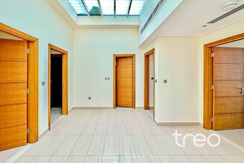 Villa de 4 chambres à Legacy, UAE No. 199153 9