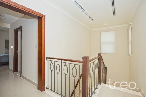Villa de 4 chambres à Rosa, UAE No. 199152 13
