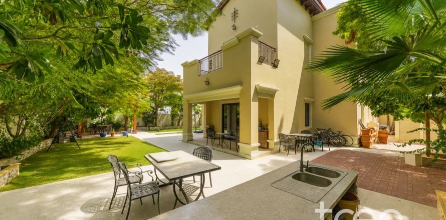 Villa de 4 chambres à Rosa, UAE No. 199154