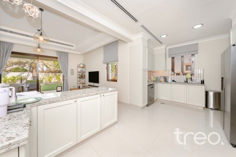 Villa de 4 chambres à Rosa, UAE No. 199154 19