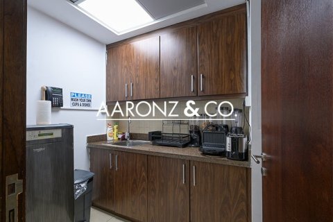 Офис 302м² в Бизнес-Бэй, ОАЭ №133058 13