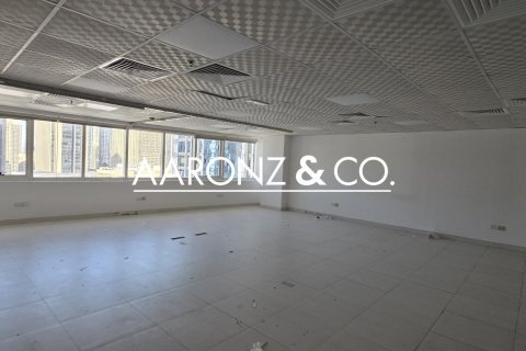 105m² Office in Jumeirah Lake Towers, UAE No. 133055 4