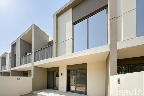 Townhouse de 3 dormitorios  No. 112560 2