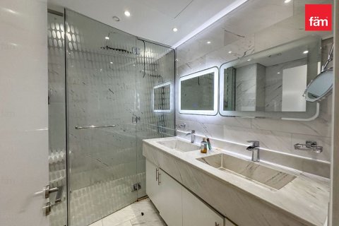 2 bedrooms Apartment in Downtown Dubai (Downtown Burj Dubai), UAE No. 132082 15