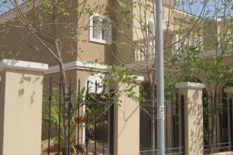 3 bedrooms Townhouse in Jumeirah Village Circle, UAE No. 152477 7