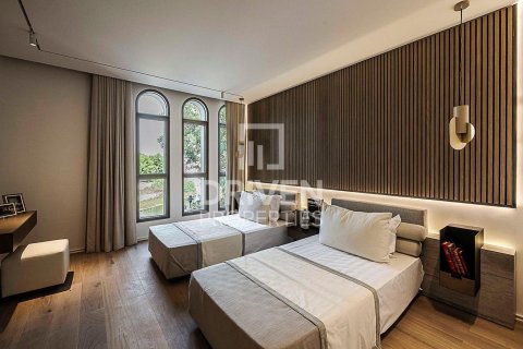 Вилла с 4 спальнями в Jumeirah Islands, ОАЭ №193071 21