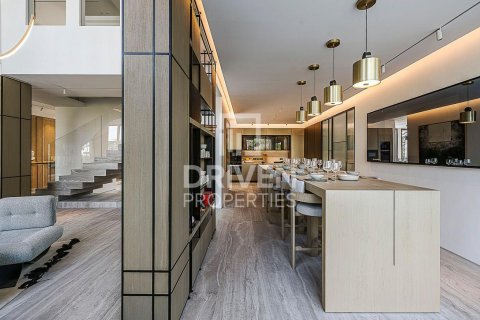 Вилла с 4 спальнями в Jumeirah Islands, ОАЭ №193071 13
