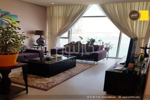 2 bedrooms Apartment in Manama, Bahrain No. 66923 1
