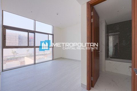 3 bedrooms Townhouse in Abu Dhabi, UAE No. 140982 8