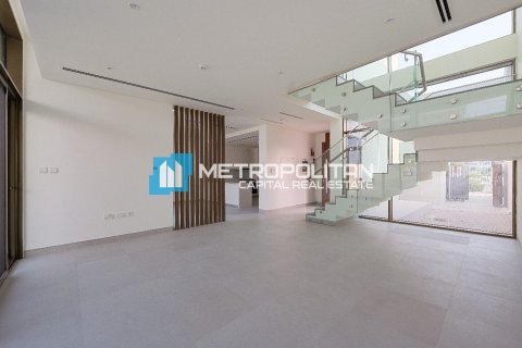 3 bedrooms Townhouse in Abu Dhabi, UAE No. 140982 5