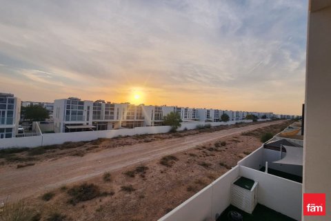 3 غرف نوم تاون هاوس  رقم 107393 23
