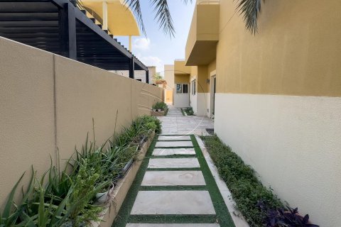 5 bedrooms Villa in Al Raha Gardens, UAE No. 90301 12