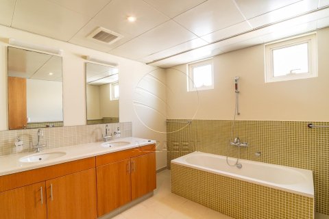 5 bedrooms Villa in Al Raha Gardens, UAE No. 90301 7