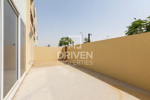 Appartement de 2 chambres à EMAAR South, UAE No. 207510 19