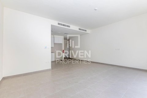 Appartement de 2 chambres à EMAAR South, UAE No. 207510 3