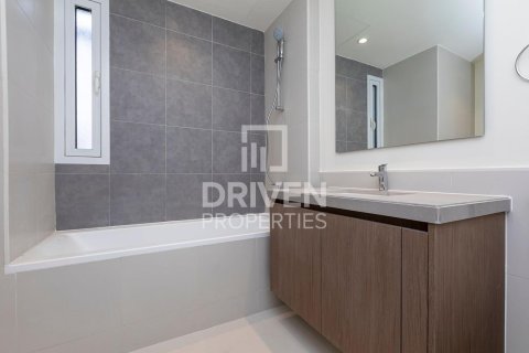 Appartement de 2 chambres à EMAAR South, UAE No. 207510 17