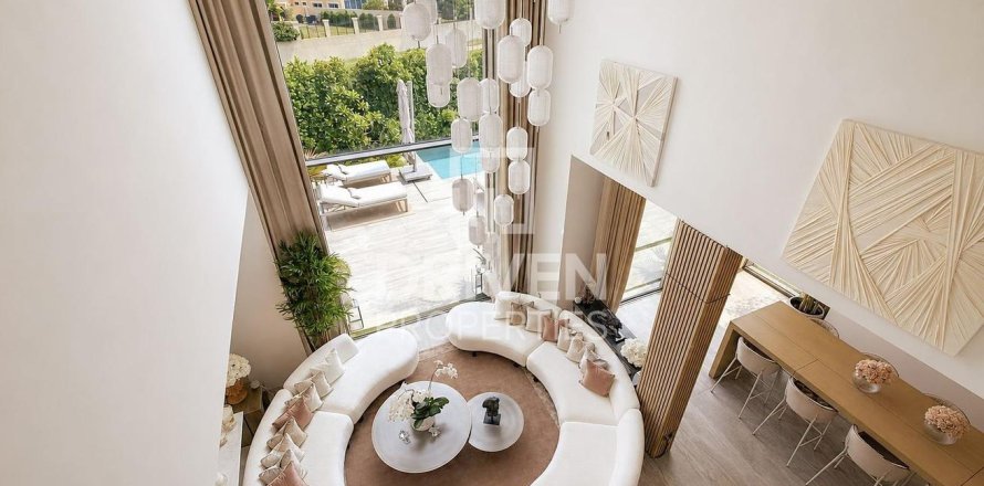 4 bedrooms Villa in Jumeirah Islands, UAE No. 207507