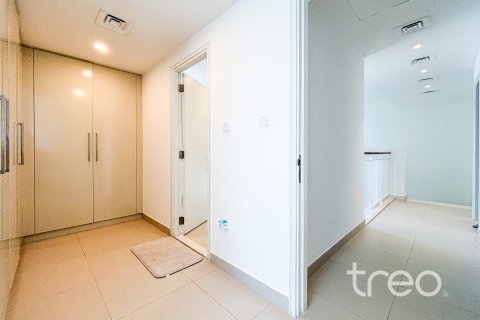 4 bedrooms Villa in Maple 3, UAE No. 173959 16
