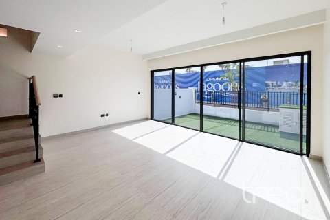 Townhouse de 4 dormitorios en Damac Lagoons, UAE No. 173958
