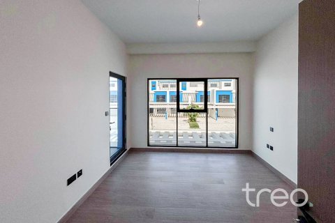 Townhouse de 4 dormitorios en Damac Lagoons, UAE No. 173958 9