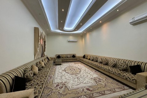 Недвижимость с 3 спальнями  №124498 9