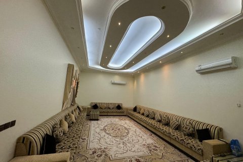 Недвижимость с 3 спальнями  №124498 10