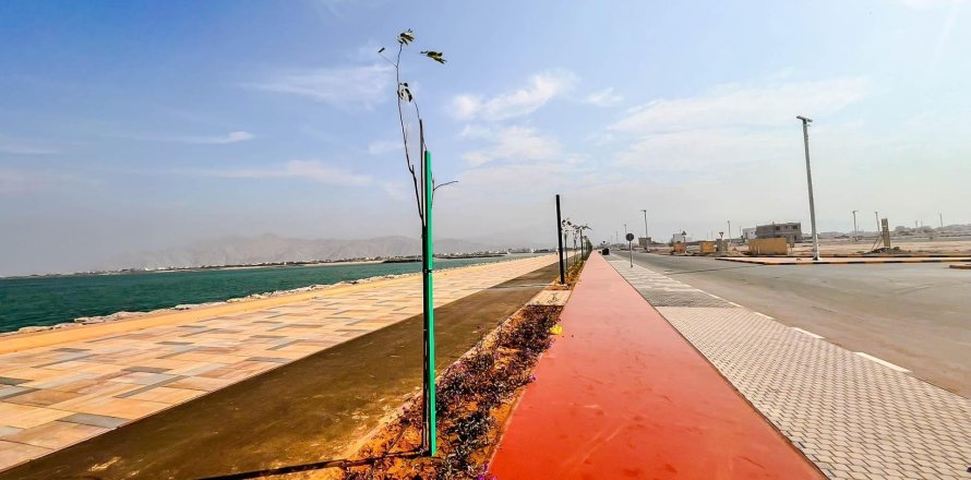 Земельный участок 450м²  №124497