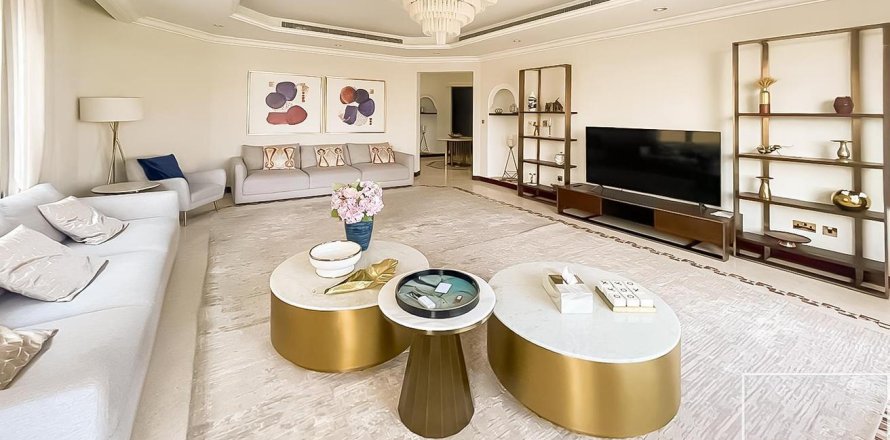 5 غرفة نوم  فيلا في Garden Homes, الإمارات العربية المتحدة رقم 136658