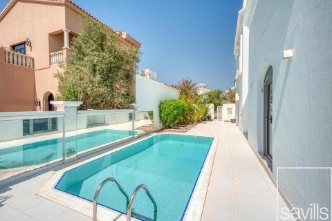 Вилла с 4 спальнями в Garden Homes, ОАЭ №136657 21