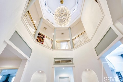 Вилла с 4 спальнями в Garden Homes, ОАЭ №136657