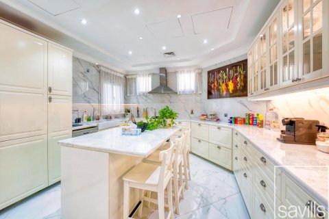 Вилла с 4 спальнями в Garden Homes, ОАЭ №136657 10